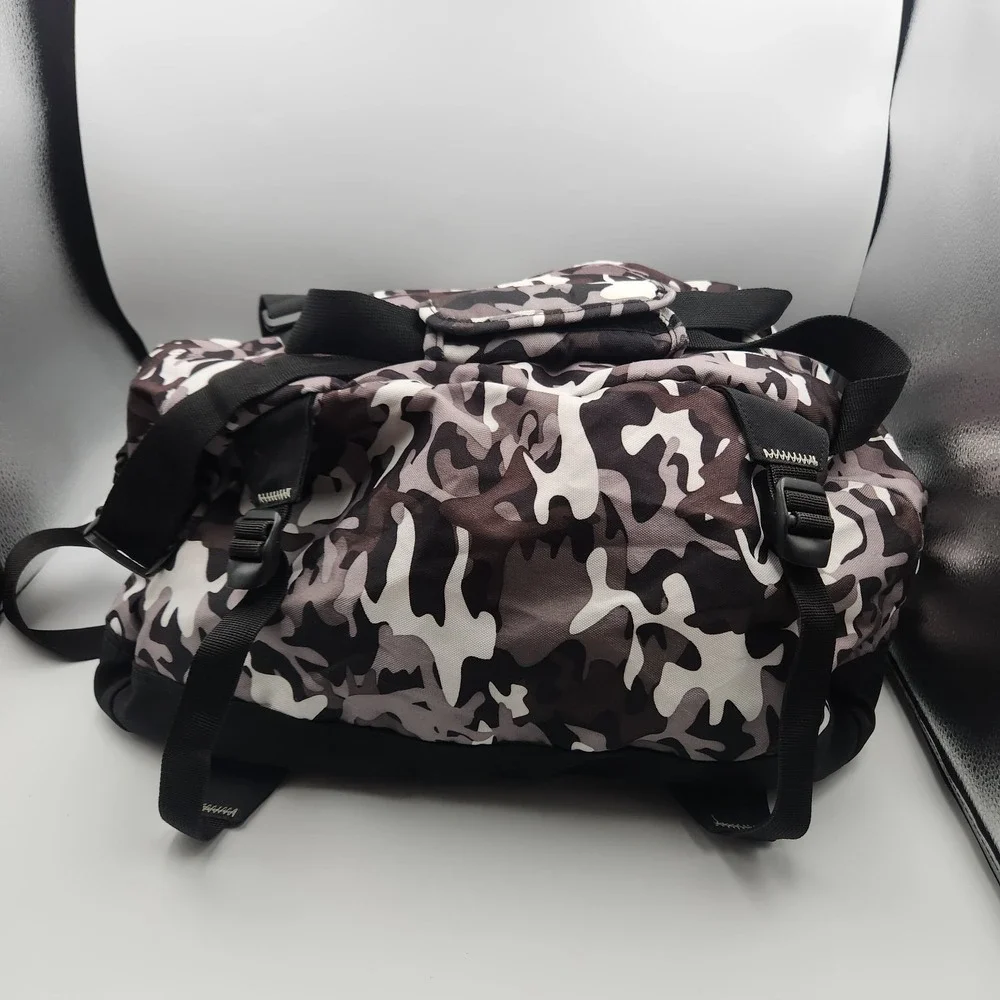 Jansport Camo Duffel Bag 20″‎ × 12″ Weekend Travel Gym Shoulder Strap